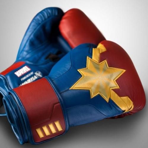 16oz キャプテン・マーベル x ハヤブサ　ボクシンググローブ 新品 16oz キャプテン・マーベル x ハヤブサ ボクシンググローブ 新品
