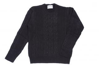 CABLE KNIT CREWNECK SWEATER
