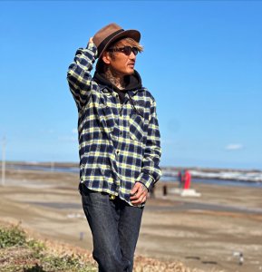 <img class='new_mark_img1' src='https://img.shop-pro.jp/img/new/icons14.gif' style='border:none;display:inline;margin:0px;padding:0px;width:auto;' />Addiction KUSTOM THE LIFE LONG SLEEVE FLANNEL SHIRT LIGHT YELLOWBLUE  ǥ Ĺµ ͥ륷/