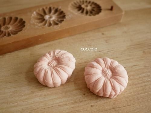 y*i様 菓子木型4柄-169　古い 木型 菓子型 和菓子 木製 古道具 古物 Amazon.co.jp: 菓子型 木型 和菓子 鯉 古道具 インテリア レトロ