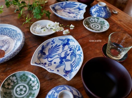 瑞の旧体での陶印いりの染め付け皿です桃李美術品 - 陶芸