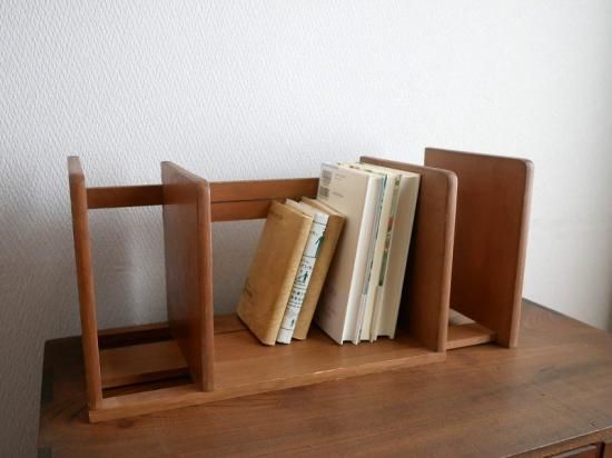 古道具　昭和レトロ　ヴィンテージ 棚 昭和レトロなヴィンテージ ブックシェルフです。使い込まれた