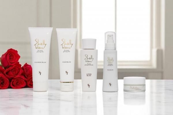 【新品:まとめ売り】REDNA uv乳液、洗顔、化粧水　サンプル等 新品:まとめ売り】REDNA uv乳液、洗顔、化粧水 サンプル等 レドナ1