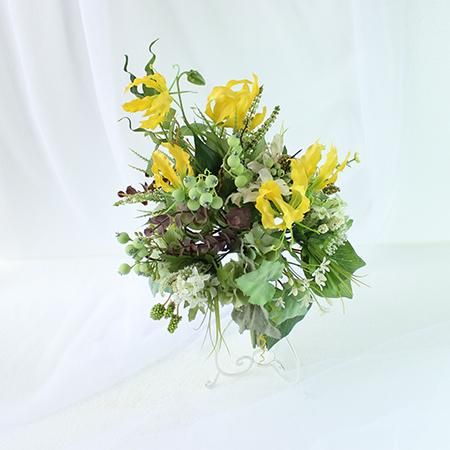 ＊*..レモン色のお花をいっぱい盛り込んで..＊°..ナチュラル　お花の贈り物 レモン色のお花をいっぱい盛り込んで..＊°..ナチュラルアレンジ お花の