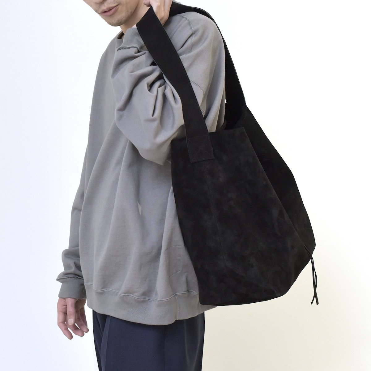 Brick | LAUNDRY SHOULDER BAG (BLACK) - FFC.