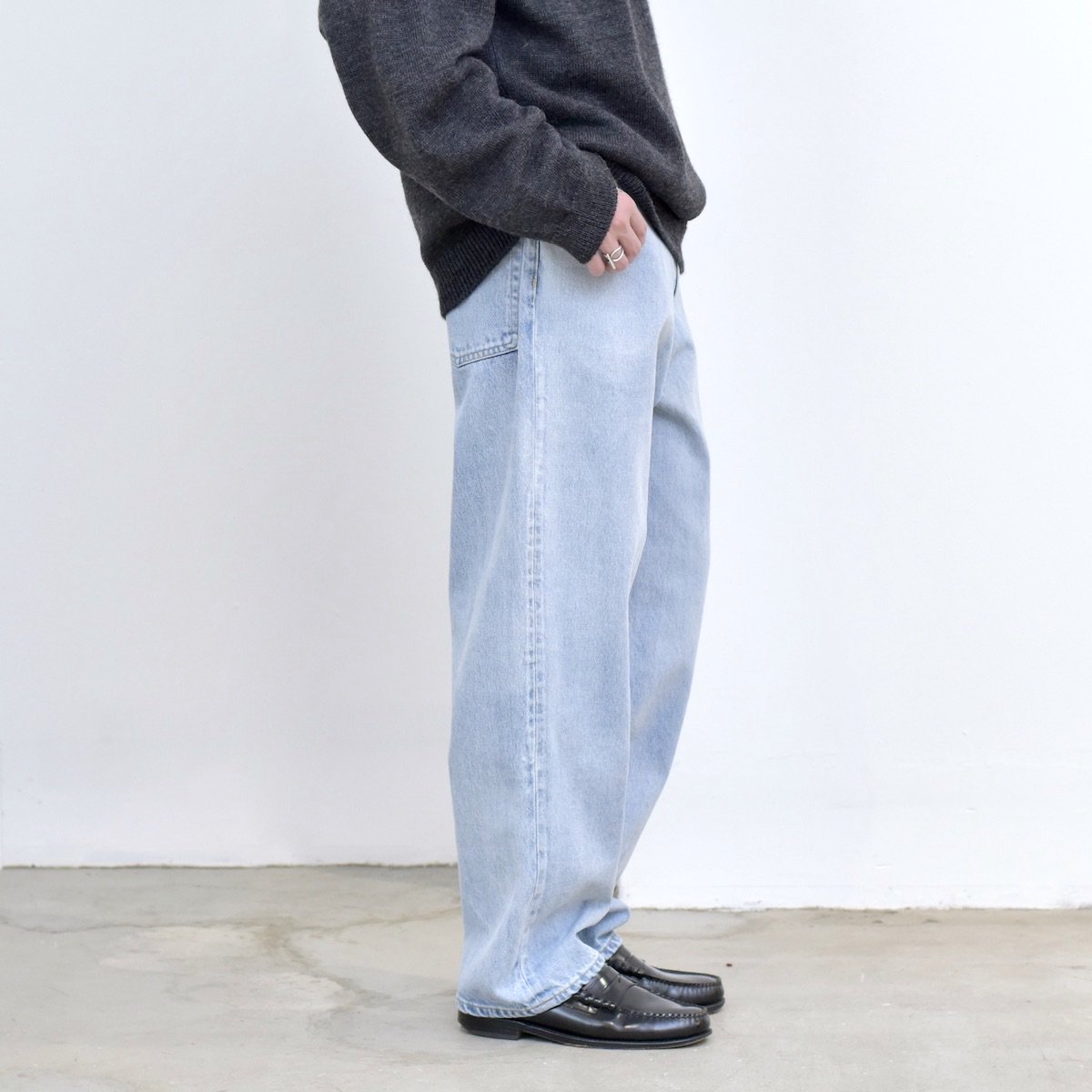 特注販売中 美品 YLEVE 13.5oz DENIM BAGGY FADE - パンツ