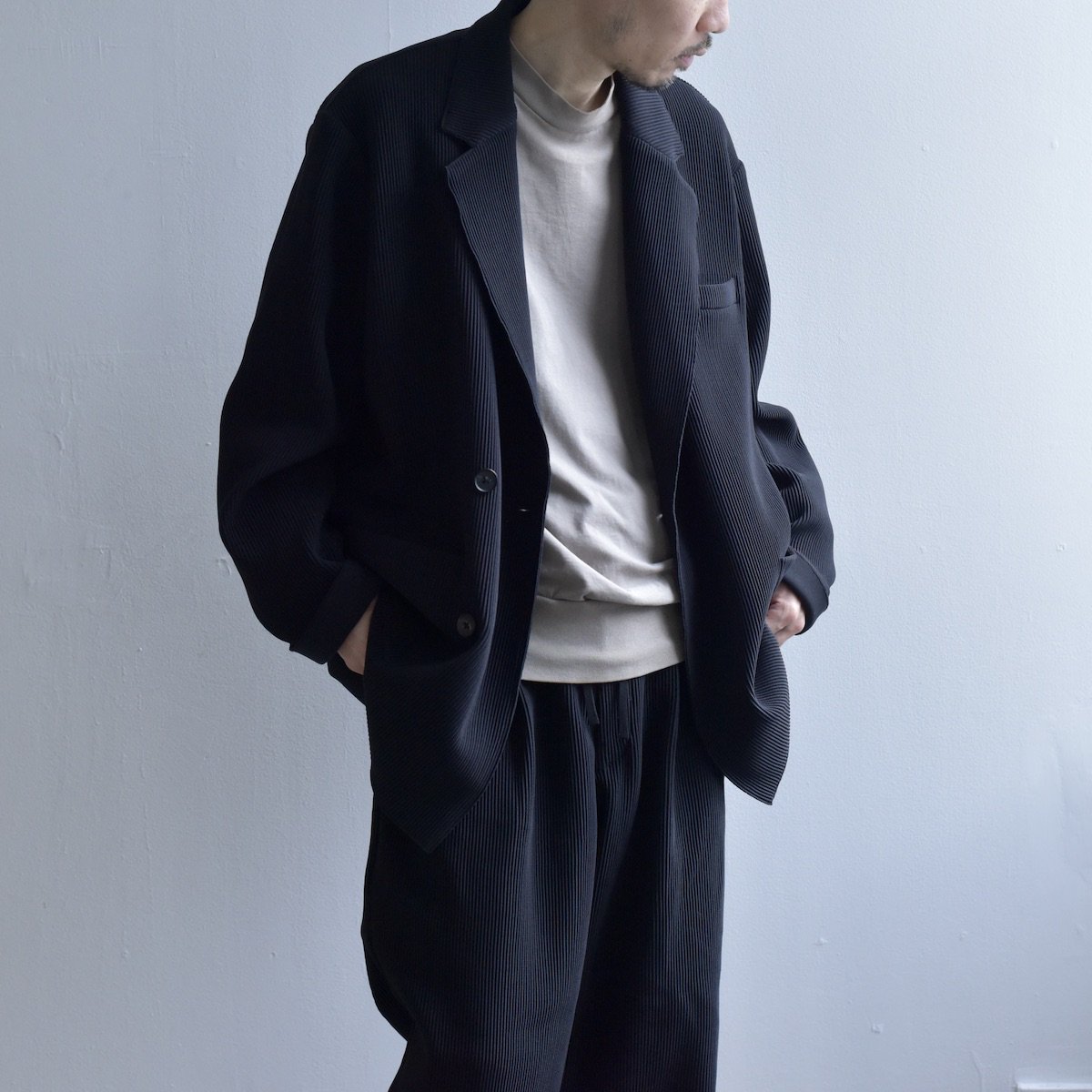 stein | Oversized Gradation Pleats Jacket (Black) - FFC.