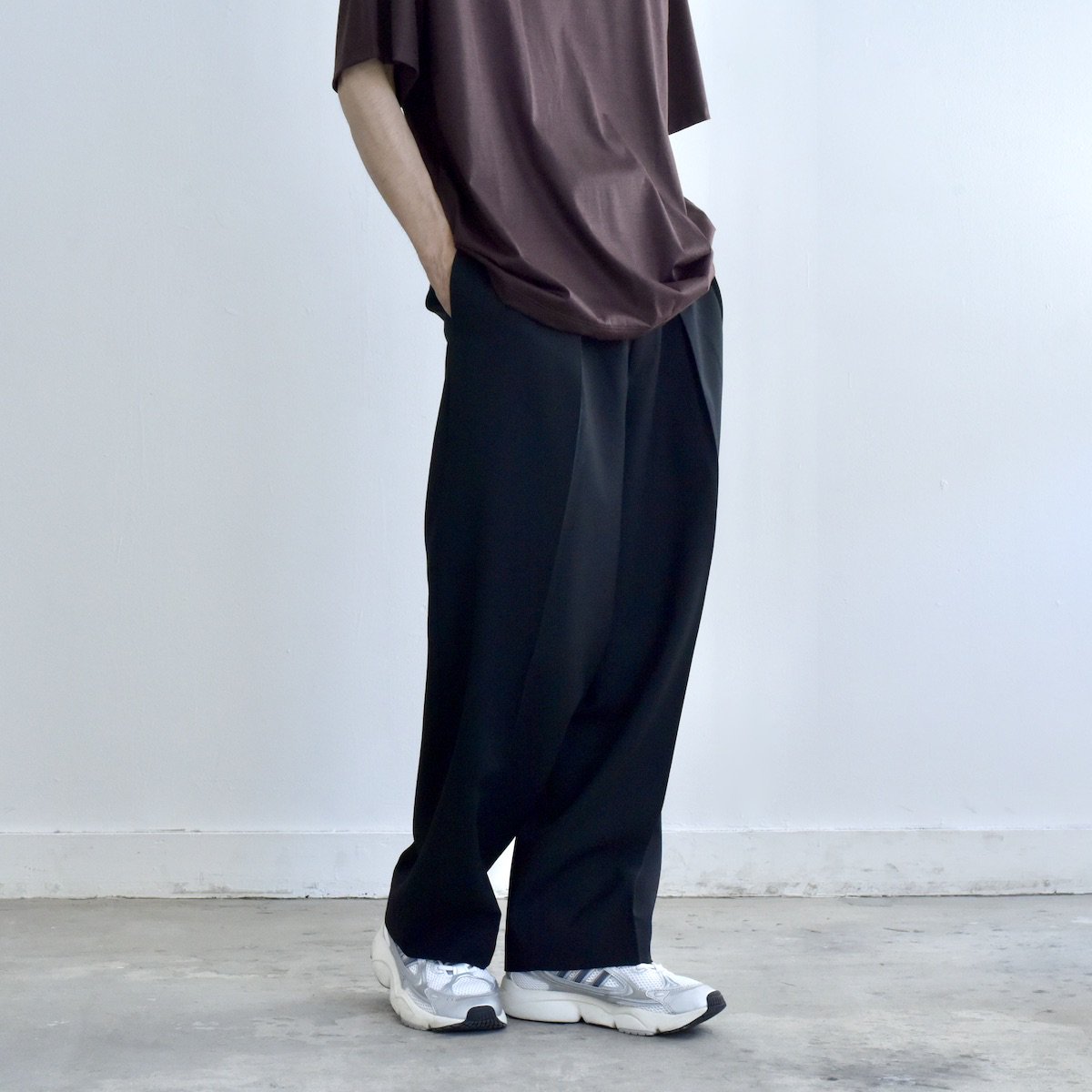 MARKAWARE | Organic Wool Survival Cloth Double Pleated Trousers