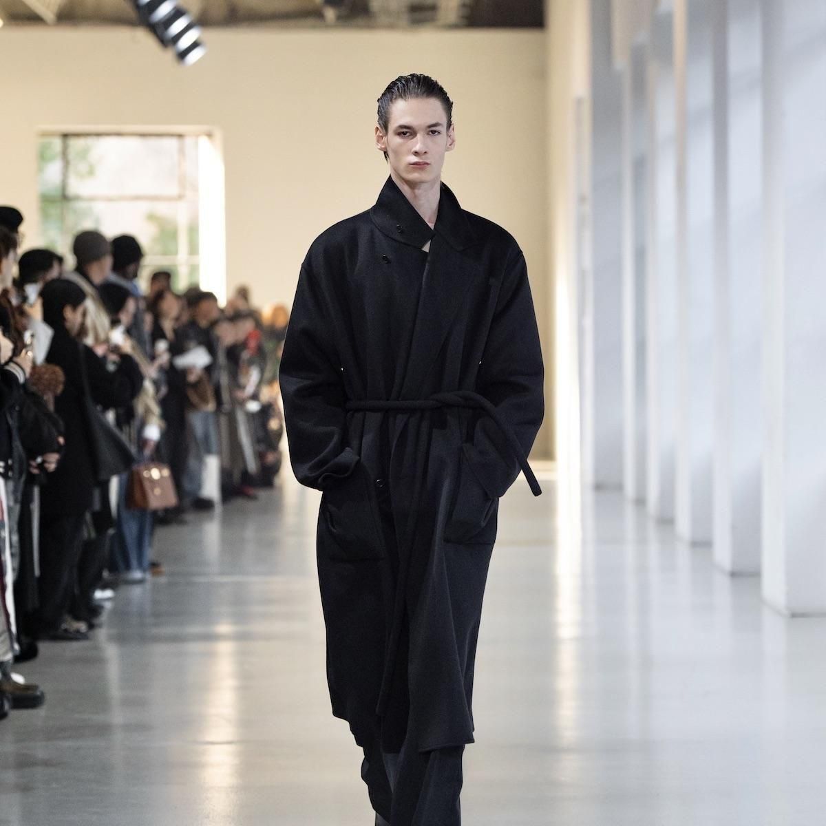 ssstein | Wool Cashmere Reversible Notch Lapel Coat (Black/Black