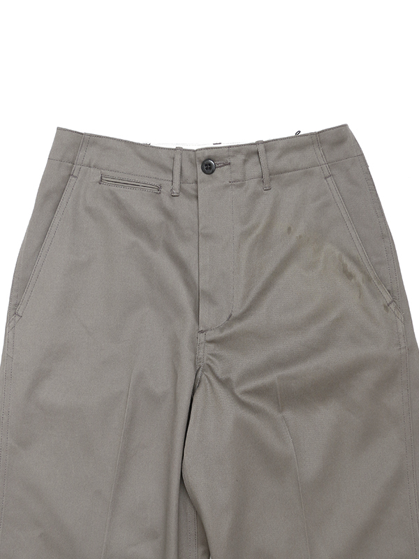 お買い得品 未使用 HYKE 今期22A W T C TWILL ARMY CHINOS nrsports.com.br