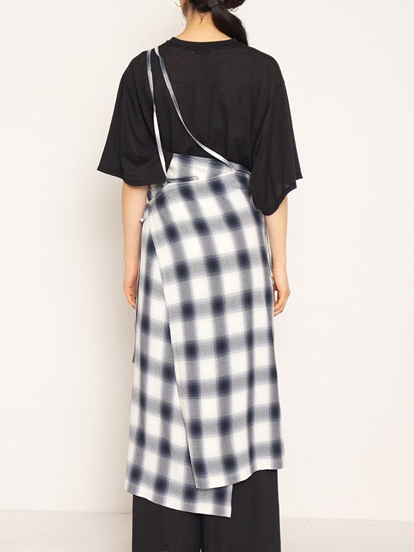 新品】pheeny omble check apron dress Brown | angeloawards.com