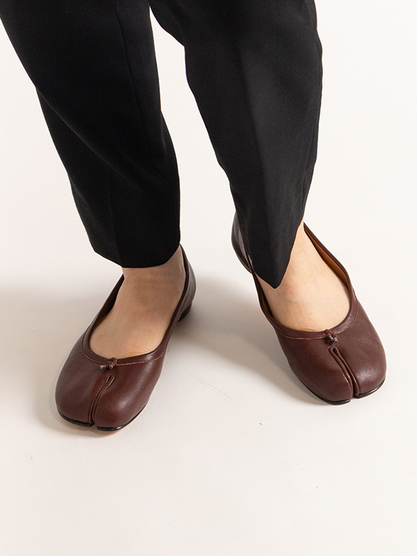 Tabi ballet shoes(vintage leather)-足袋バレエシューズ-Maison ...