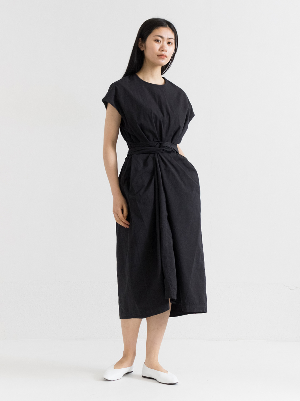 カラーブラックコズミックワンダー　定番 organic cotton wrap dress