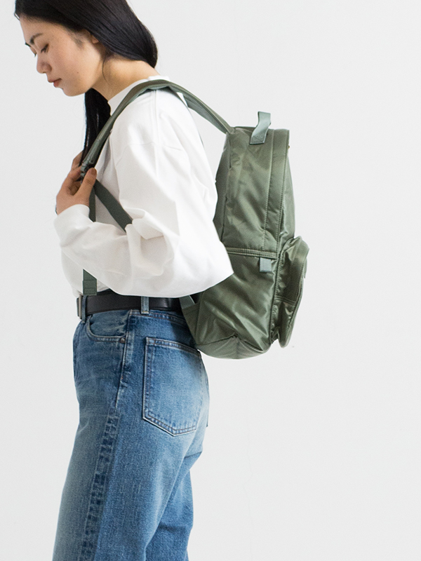 人気PORTERポーター吉田カバンTANKER BACKPACKリュック黒 - バッグ