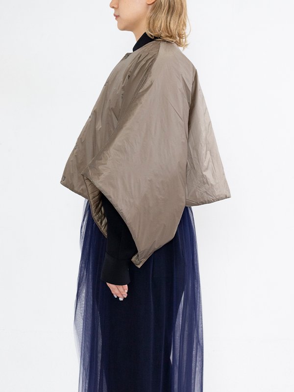 QUILTED PONCHO(REVERSIBLE)-キルトポンチョ-HYKE（ハイク）通販| st