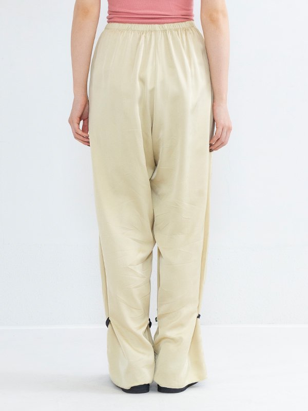 最終お値下げ 新品 baserange UNIR PANTS 割引売り出し construtorajpg