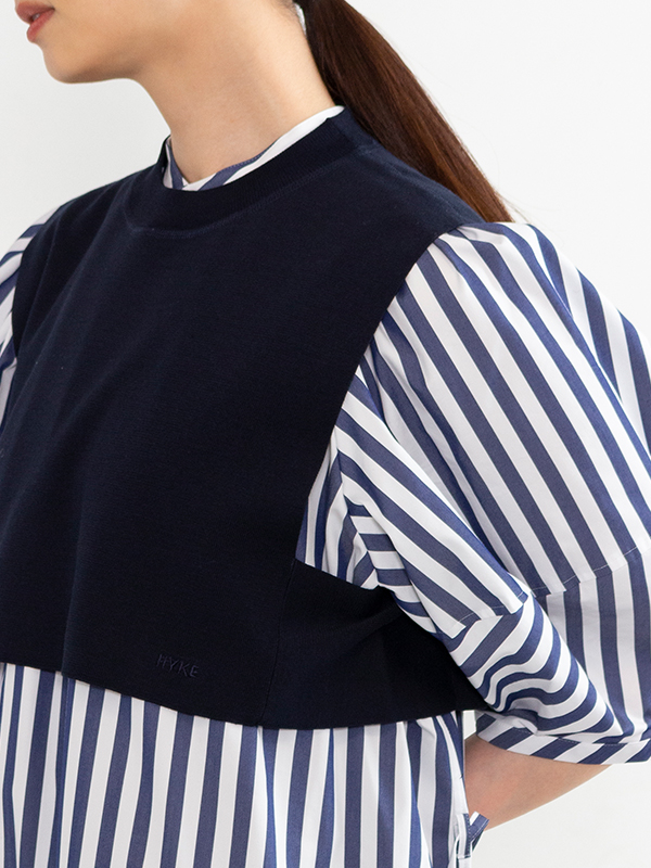 着用回数5回くらいHYKE STRIPED SWEATER CROPPED TOP