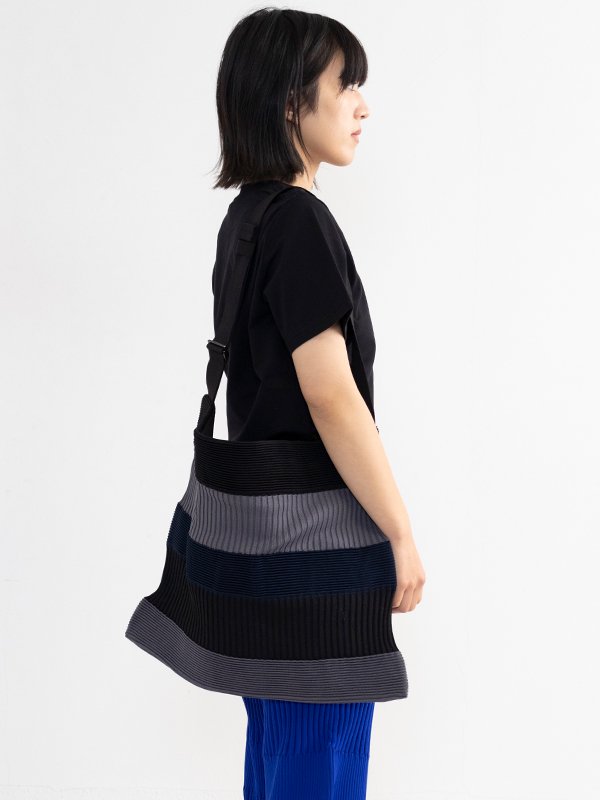 STRATA SHOULDER BAG 1-ストラタショルダーバッグ-CFCL（シーエフ