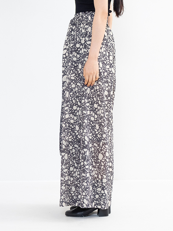 HYKE W/P PEBBLE PRINTED WIDE LEG PANTS-