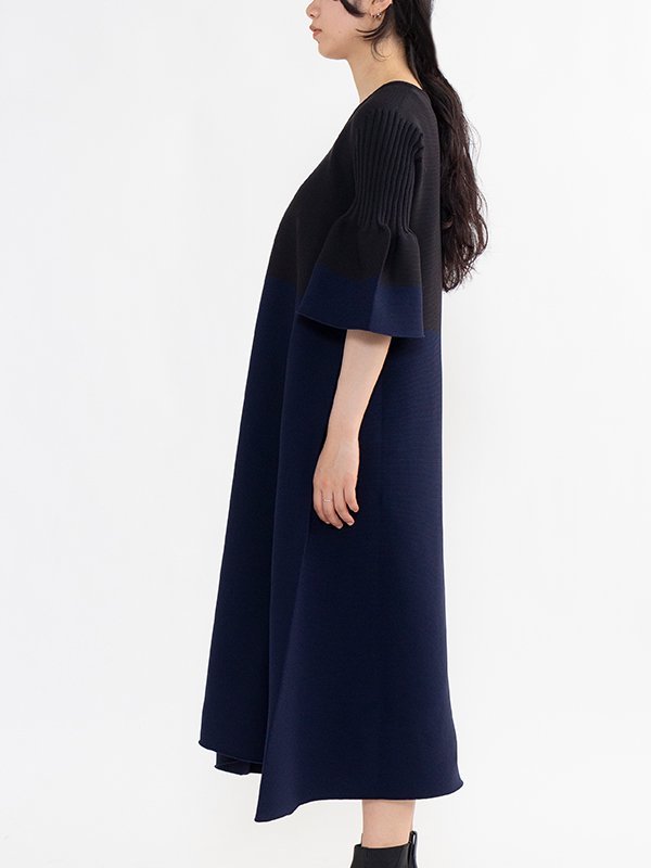 POTTERY SHORT BELL SLEEVE FLARE DRESS-ポタリーショートベルスリーブ 