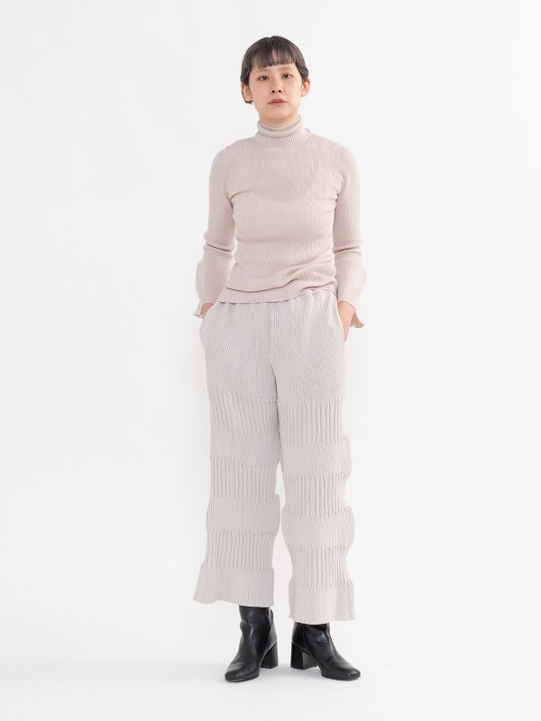 FLUTED STRAIGHT PANTS-フリューテッドストレートパンツ-CFCL