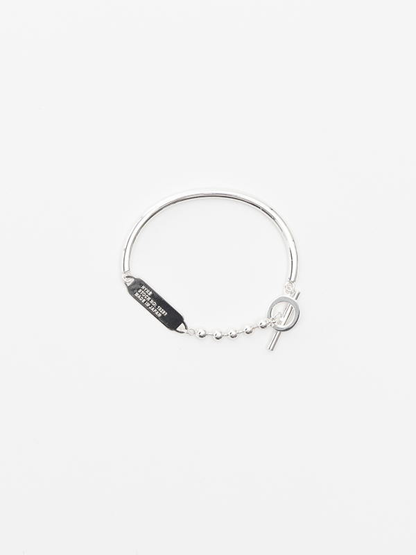 お見舞い 美品箱付き!HYKE ハイク シルバーバングル アクセサリー お見舞い 美品箱付き!HYKE ハイク シルバーバングル アクセサリー