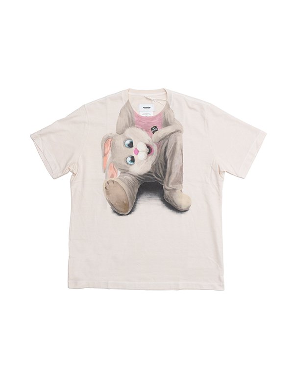 STUFFED RABBIT DURING BREAK T-SHIRT- スタッフラビット