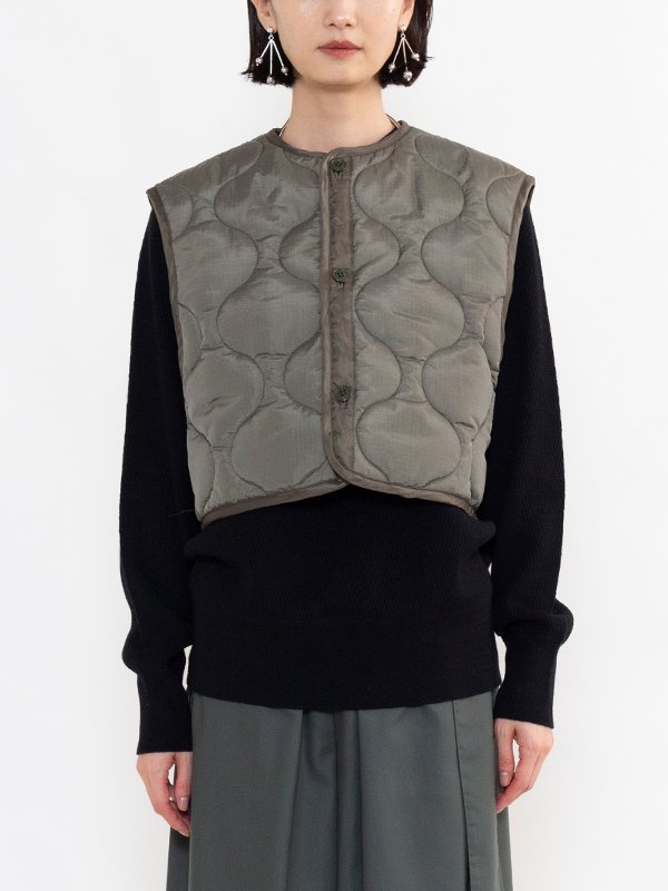 ◼️カラー黒新品【HYKE】 QUILTED CROPPED VEST 黒 2023FW