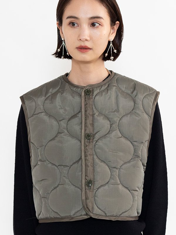 QUILTED CROPPED VEST-キルトクロップドベスト-HYKE（ハイク）通販| st