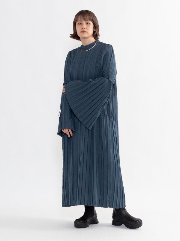 TAFFETA PLEATED DRESS-タフタプリーツドレス-HYKE（ハイク）通販| st