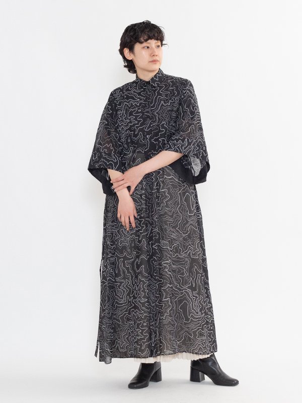 CONTOUR LINE BELL-SLEEVE DRESS-コンツアーラインベルスリーブドレス-HYKE（ハイク）通販| st company