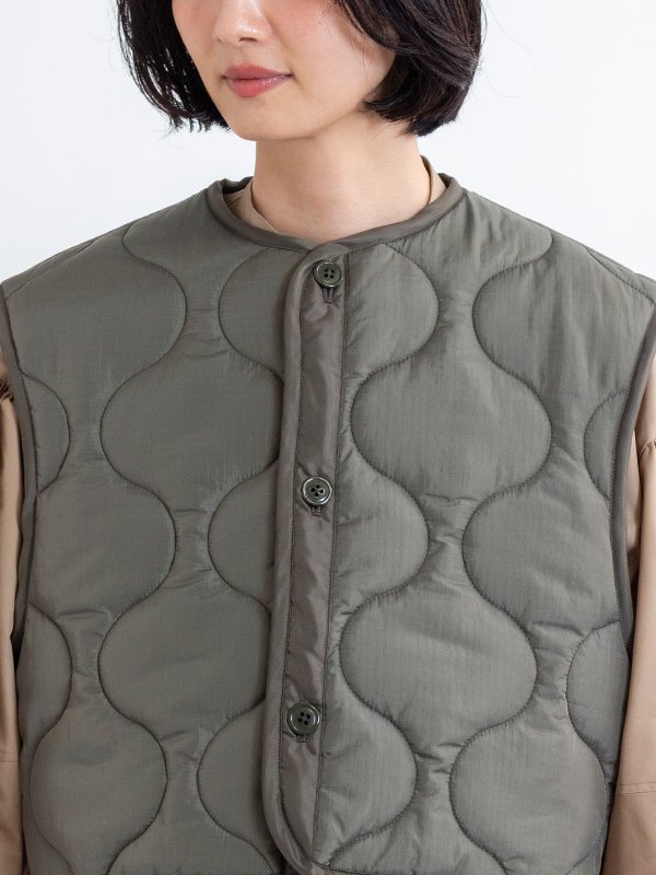 QUILTED CROPPED VEST-キルトクロップドベスト-HYKE（ハイク）通販| st company