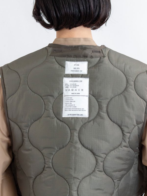 QUILTED CROPPED VEST-キルトクロップドベスト-HYKE（ハイク）通販| st company