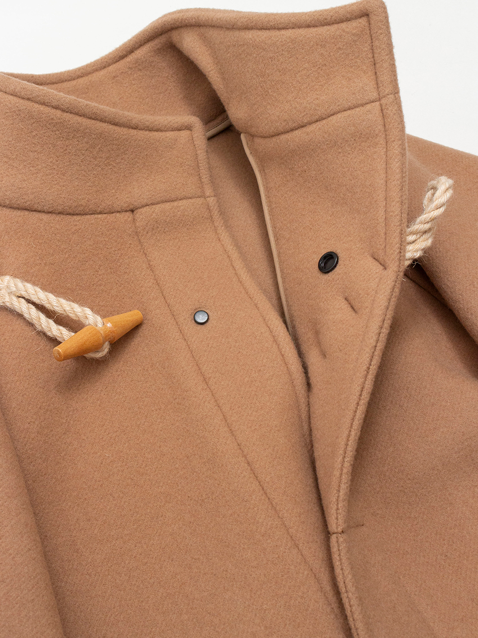 極美品 ハイク 22AW 伊勢丹新宿別注 ダブルフェイス ダッフルジャケット 青 2023年10月末頃入荷予定】HYKE(ハイク)のダッフルコートが特別な