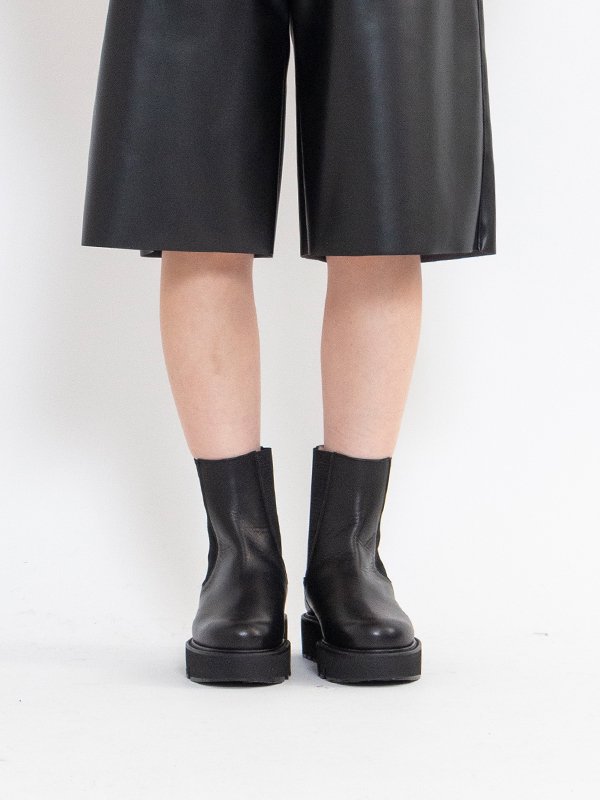 PLUMP U TIP SHOES