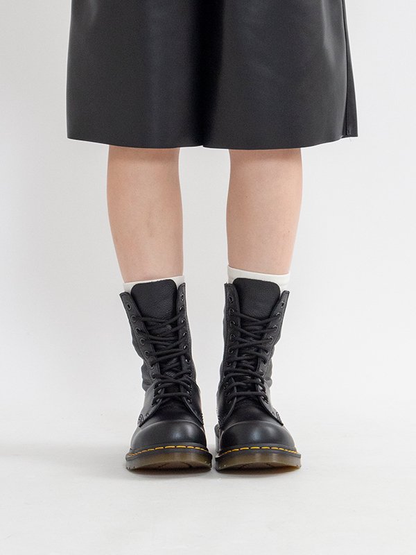 1490 / 1461 MM6 Leather Lace Up Boots in Black | Dr. Martens