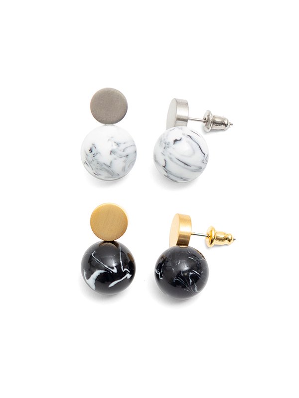 注目■HYKE■大人気 フラットラウンドピアス ゴールド 国内発送 HYKE] ハイク FLAT ROUND AND BALL EARRINGS(GOLD)