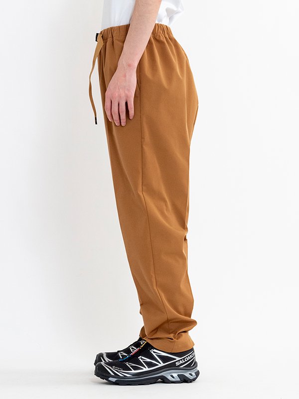 【HYKE(ハイク)】 TASLAN TWILL TAPERED PANTS 4 TASLAN TWILL TAPERED PANTS タスランツイルテーパードパンツ-HYKE