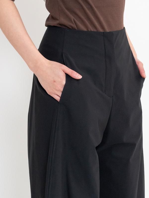 ☆韓国人気☆カーブシルエットパンツ/AMOMENTO☆ CURVED SILHOUETTE PANTS-カーブドシルエットパンツ-AMOMENTO