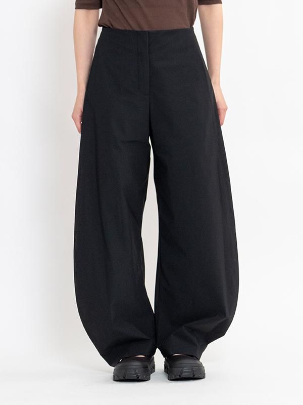 ☆韓国人気☆カーブシルエットパンツ/AMOMENTO☆ CURVED SILHOUETTE PANTS-カーブドシルエットパンツ-AMOMENTO