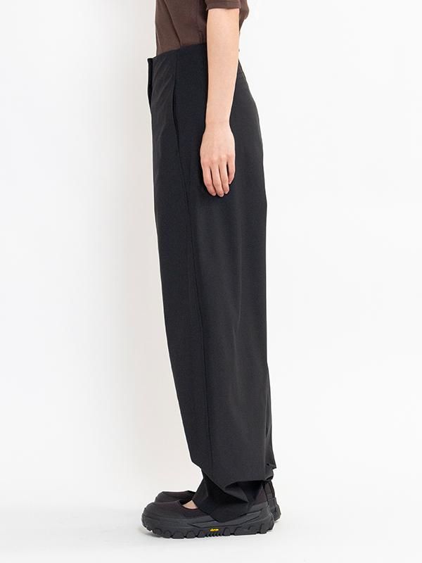 ☆韓国人気☆カーブシルエットパンツ/AMOMENTO☆ CURVED SILHOUETTE PANTS-カーブドシルエットパンツ-AMOMENTO