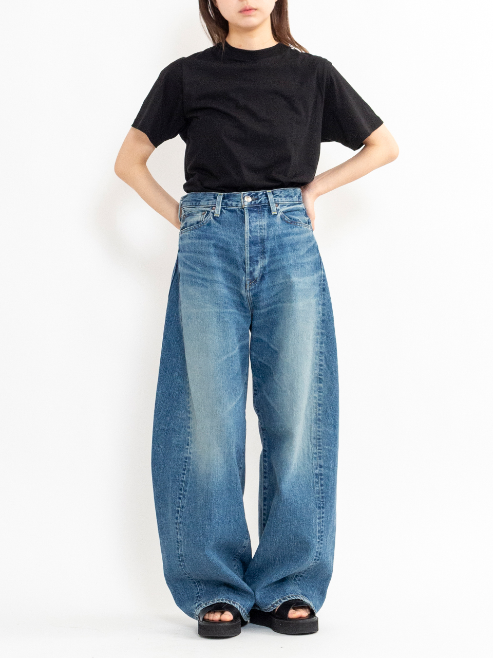 DENIM BARREL LEG JEANS-デニムバレルレッグジーンズ-HYKE