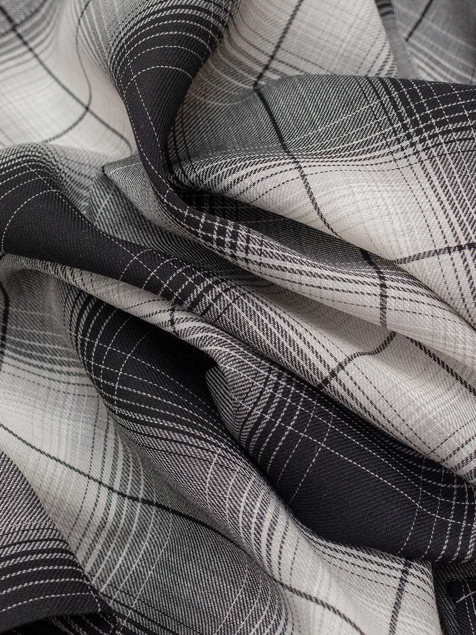 HYKE ハイクオンブレ チェック クロップド シャツ 黒 HYKE(ハイク)】 T/W OMBRE CHECK BALLOON SLEEVE BLOUSE