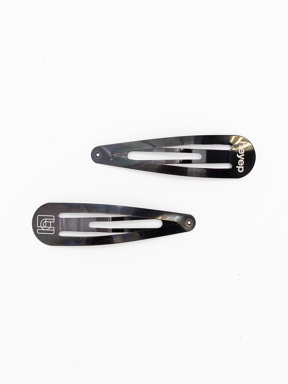 heyep　BLACK ヘアピン 2個セット heyep(ヘイップ)｜Faux Leather Hair Clips(2P Set)/ブラック の
