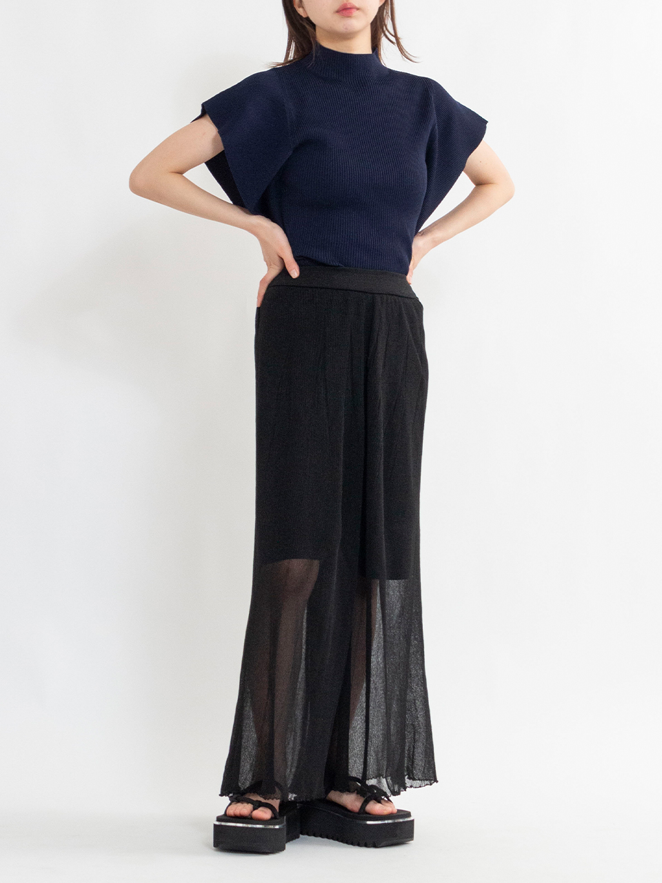 HYPHA LUCENT FLARE PANTS-ハイファルセントフレアパンツ-CFCL HYPHA LUCENT FLARE PANTS-ハイファルセントフレアパンツ-CFCL