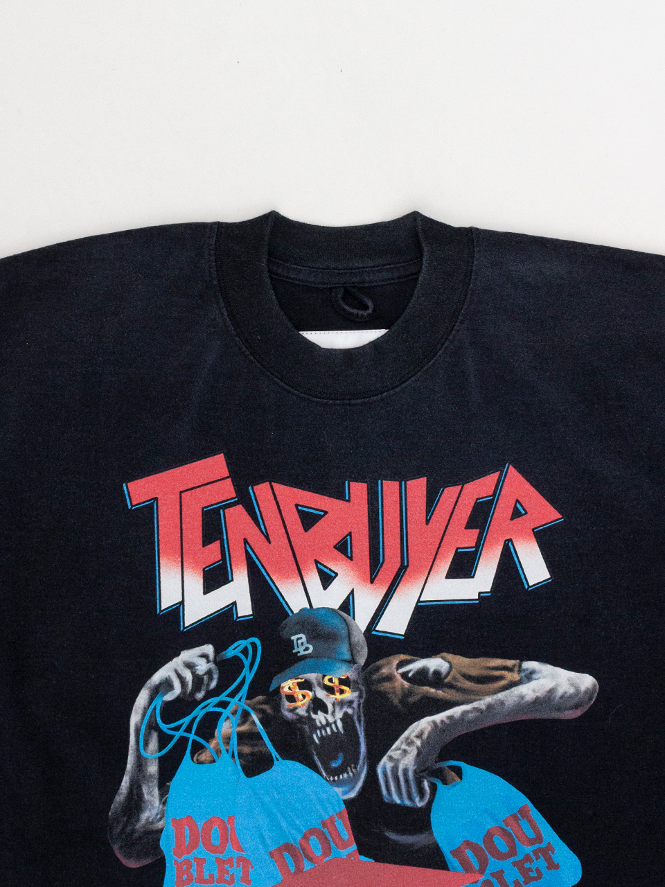 【関税込み】doublet Tシャツ ダブレット」が“転売ヤーTシャツ”を発売 有名スニーカーショップ