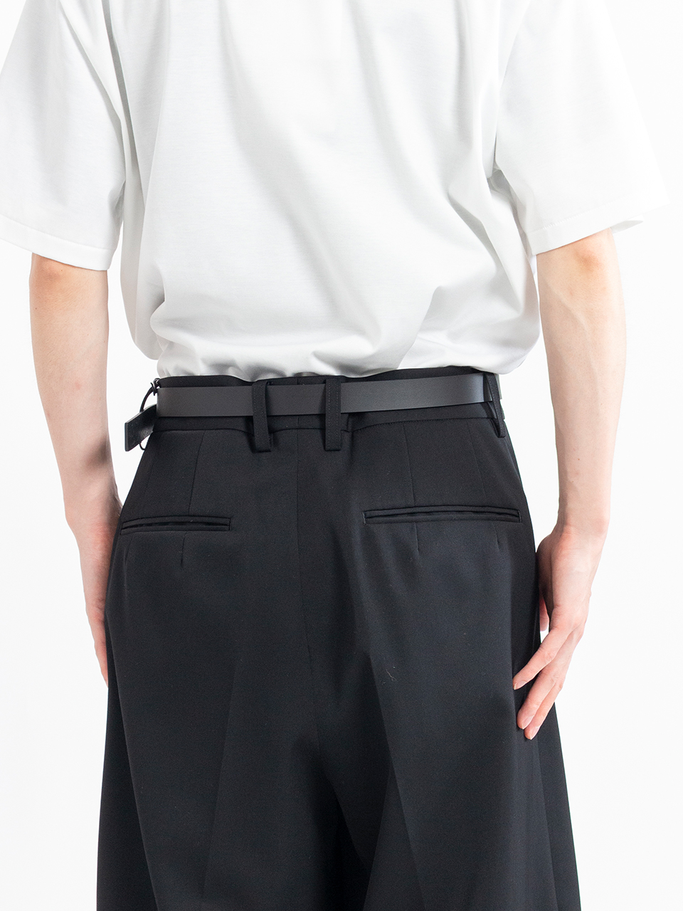ssstein　LEATHER BELT (PLAIN BUCKLE) ssstein / シュタイン】LEATHER BELT (PLAIN BUCKLE) - BLACK