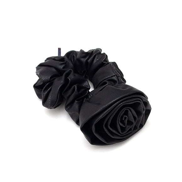 heyep Faux Leather Rose Hair Tie シュシュ Faux Leather Rose Hair Tie-フェイクレザーローズヘアタイ