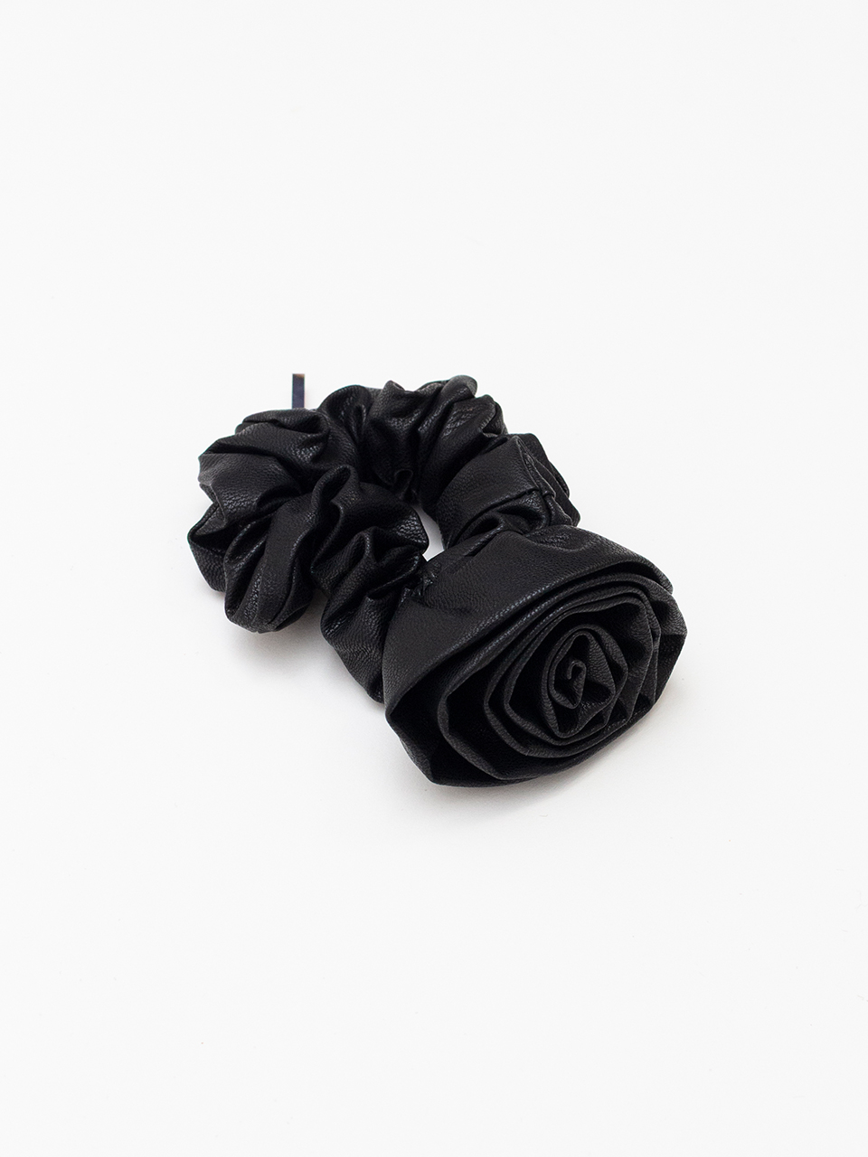 heyep ヘイップ　zu Faux Leather Rose Hair Tie-フェイクレザーローズヘアタイ