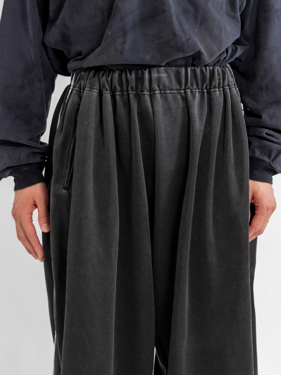 【doublet】トラックパンツ FADED BLACK TRACK PANTS doublet/ダブレット】トラックパンツ FADED BLACK TRACK PANTS